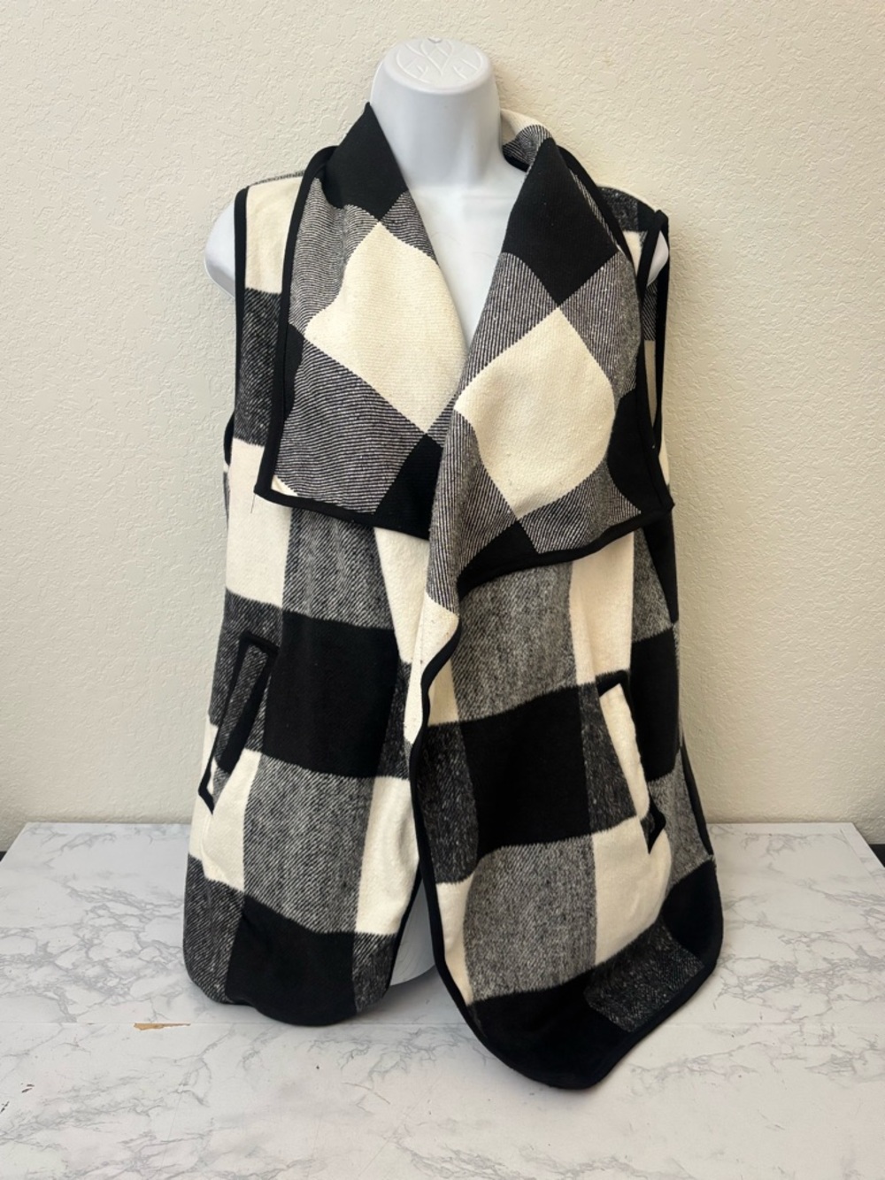 Yacun Sweater Womens L Black White Tartan Wrap Vest Waterfall Drape Cowgirl